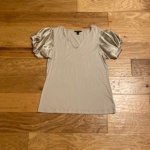 Precious Banana Republic Champagne top with puff  silk sleeves